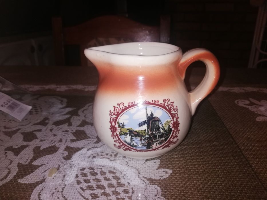 Mlecznik do kawy,  motyw wiatrak