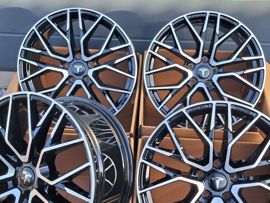 Alufelgi Nowe 19 5x114,3 TESLA Y  CNC CA20