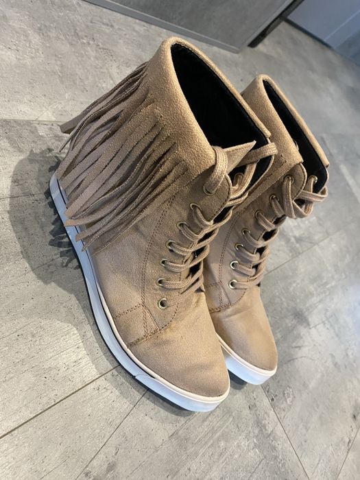 Botki z frędzlami rozmiar 41 Lu Boo