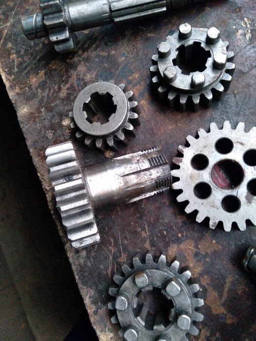 Коробка на яву 250