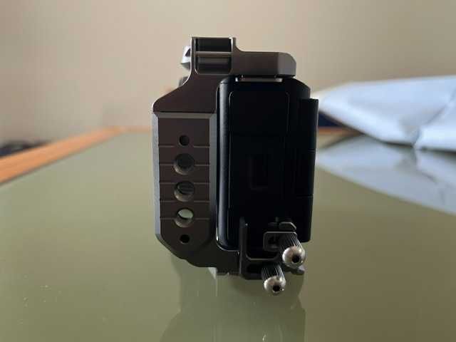 Sony ZV-E10 II Só Corpo + Cage SmallRig | Como Nova | Garantia Europeia