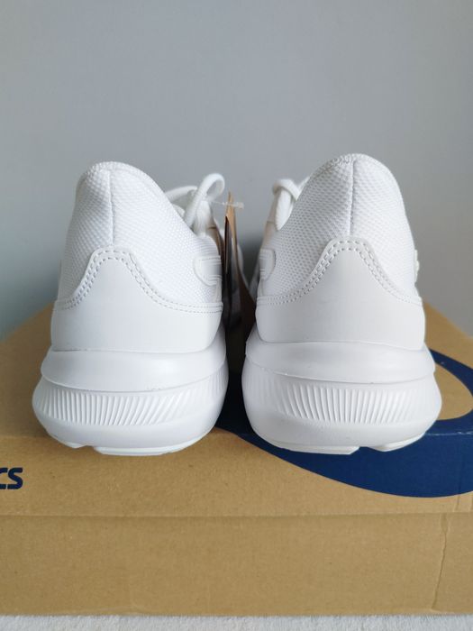 Asics Jolt 4 damskie sneakersy r. 38
JOLT 4 1012B421-100