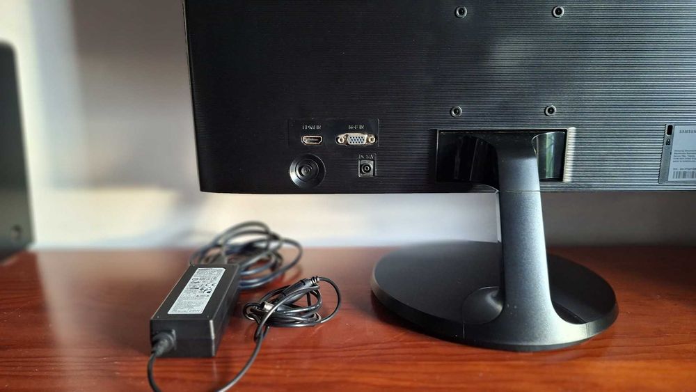 Monitor Samsung 22" Full HD 1920x1080 S22F350FHU