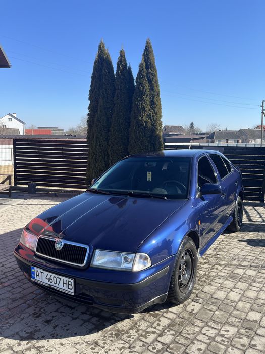 Шкода Октавіа Skoda Octavia