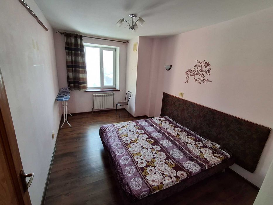 Продаж двокімнатної квартири по вул. Борщагівська Солом'янський НАУ