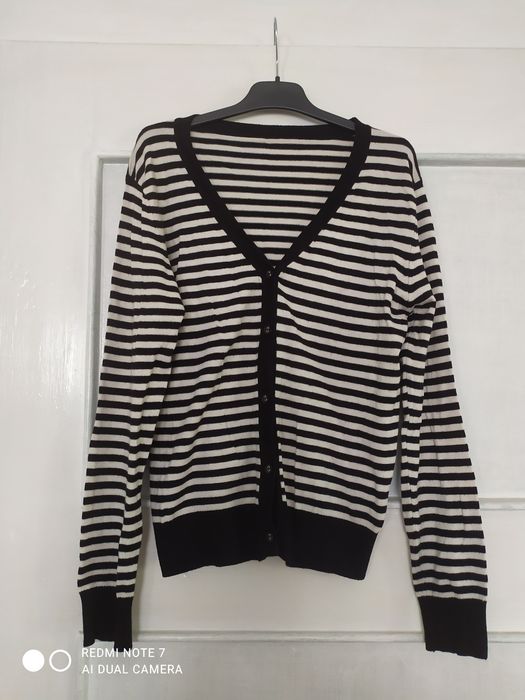 Sweter damski w paski