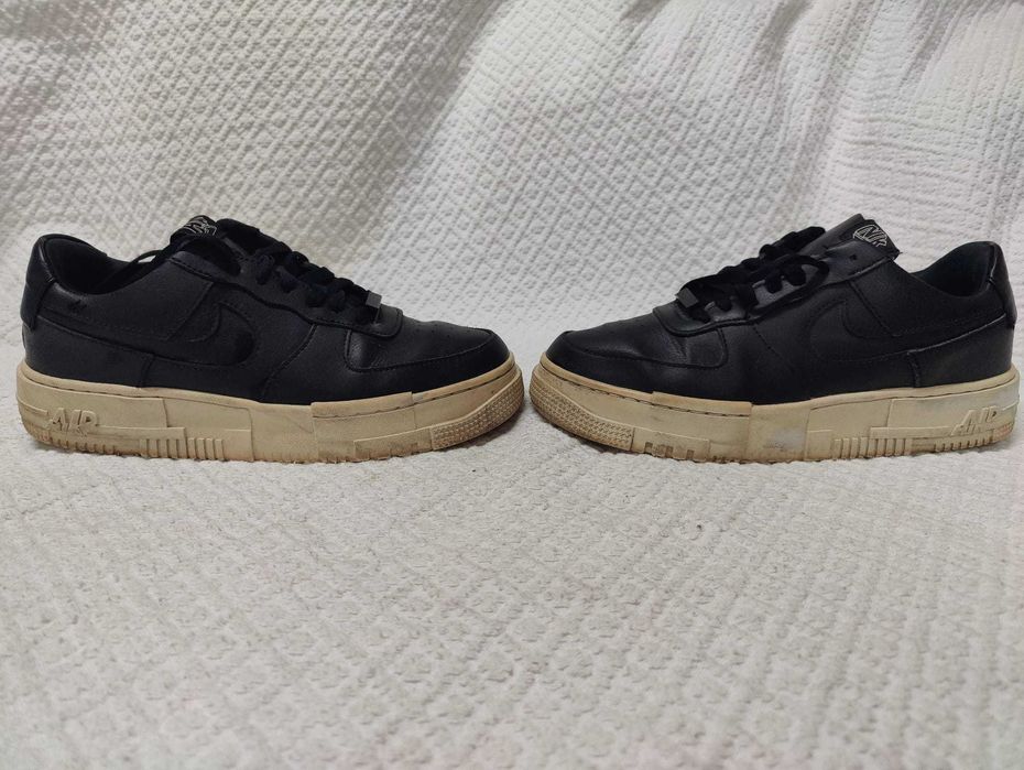 Sapatilhas Nike Air Force tam. 41 em muito bom estado.