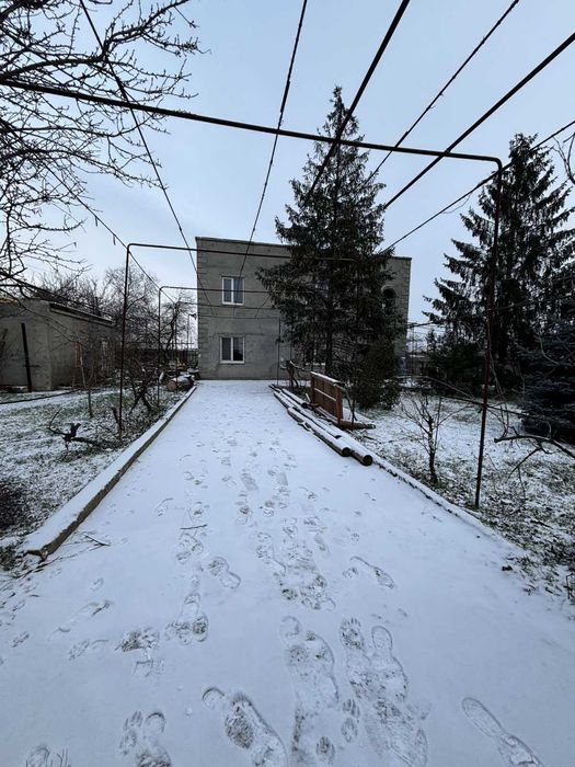 Продам капитальный дом отдельностояший  пакет документы.