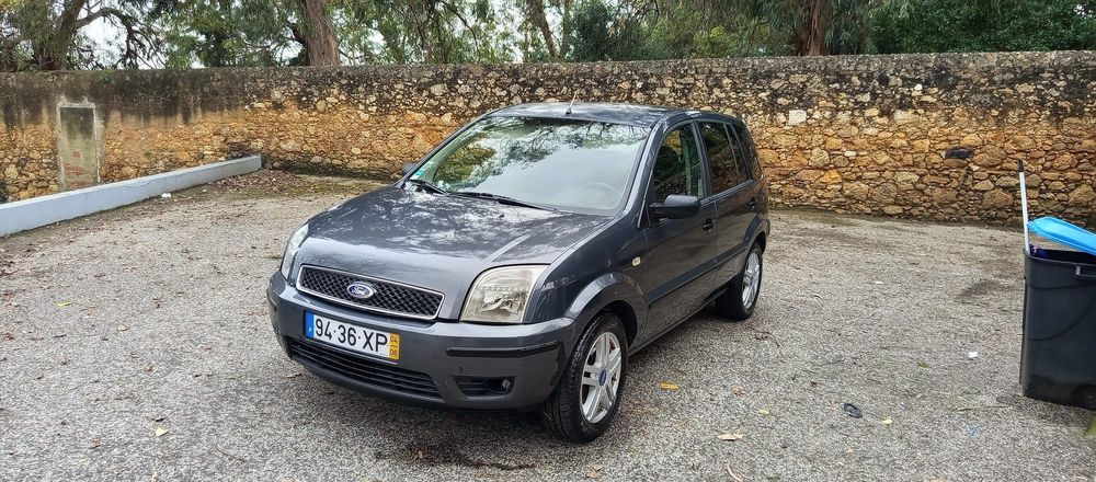 Ford Fusion 1.2 Full Extras 2004 75cvs