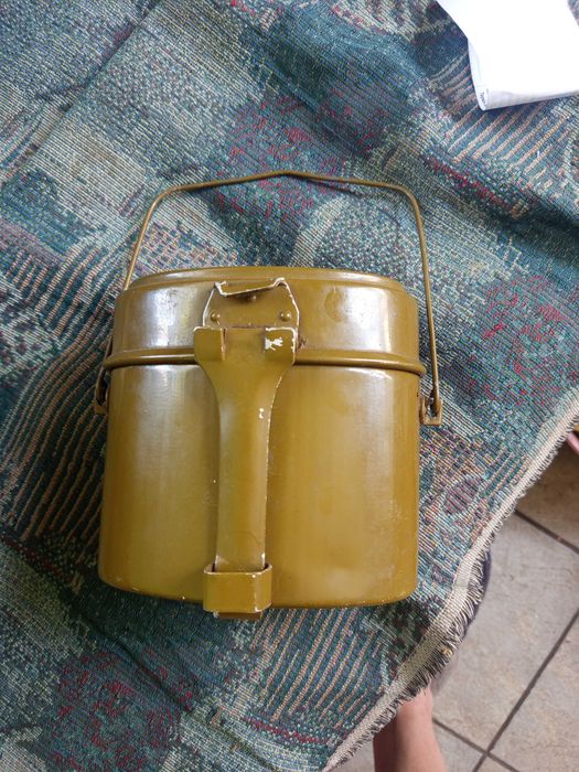 Продам армейский котелок