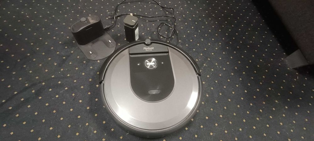 Robot odkurzający Roomba i7