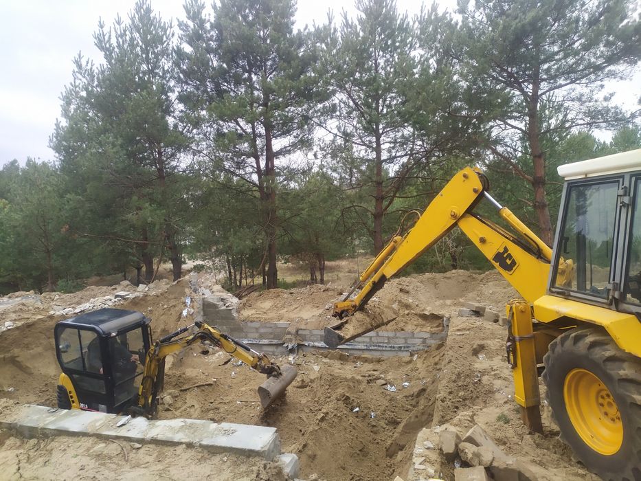 Roboty Ziemne Usługi Koparko Ładowarką Minikoparką Rozbiórki Koparka