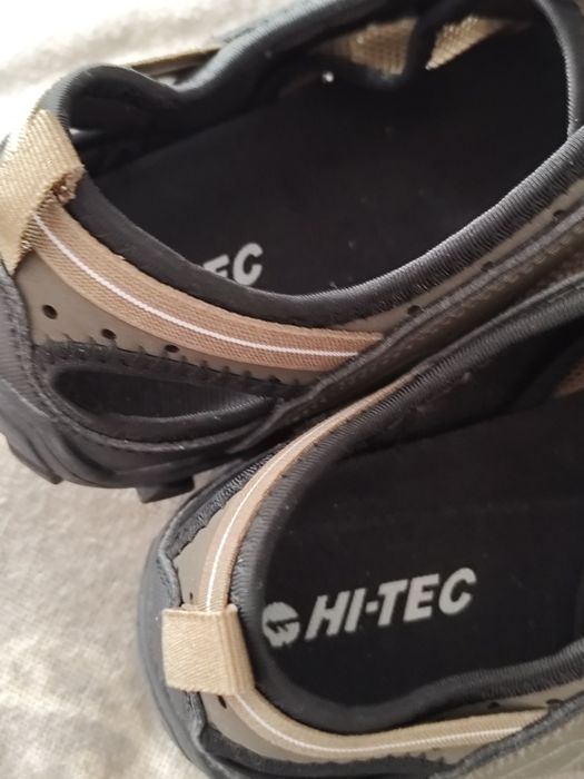 Sapato/Sapatilha de campismo NR 41 novos  da marca HI-TEC