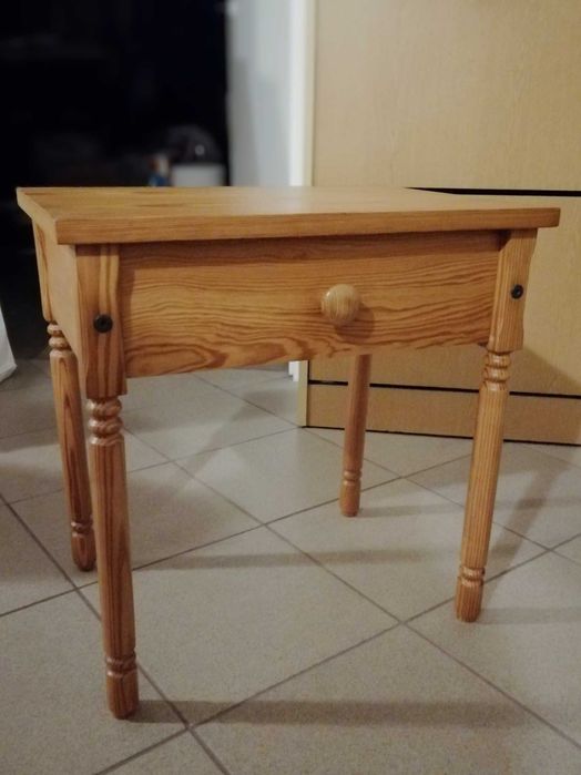 Łóżko drewno - sosna   plus 2 szafki