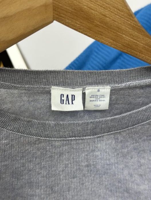 Продам шерстяний джемпер р.36(S)
