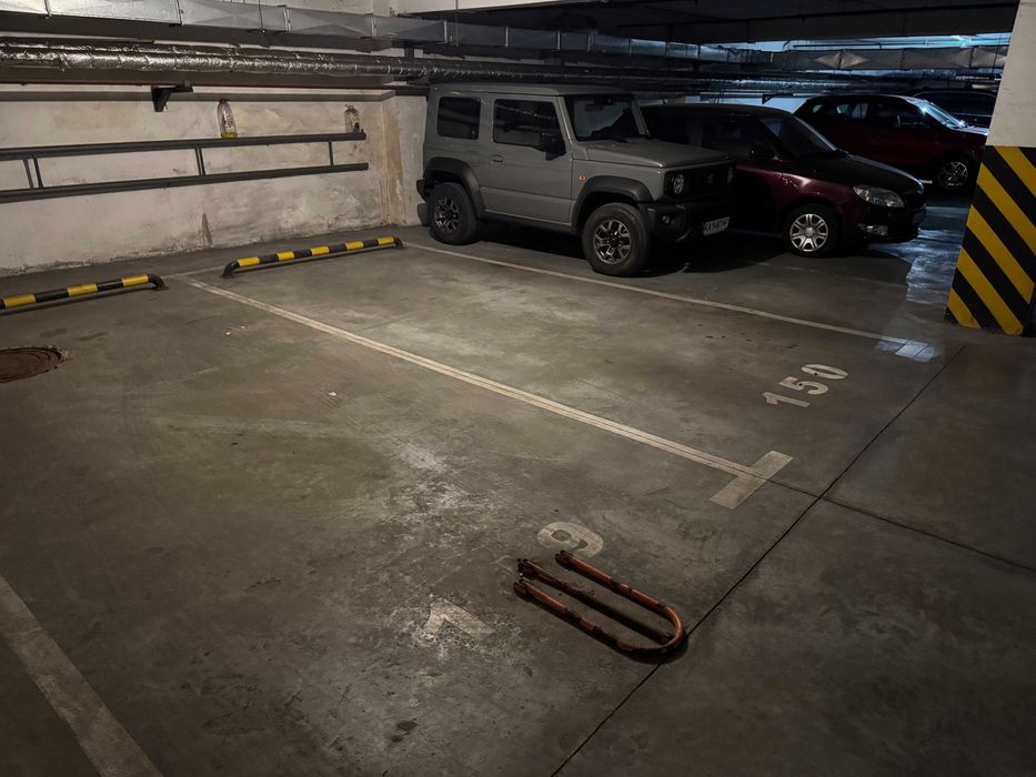 Оренда паркінгу для автомобіля, мотоцикла. McDonald's Шулявка