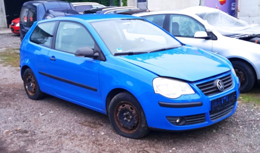 Na części VW Polo IV Lift 3D 9N3 lakier LA5F silnik BBM skrzynia JHN