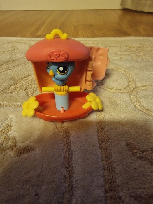 Little Pet trzy figurki plus domek