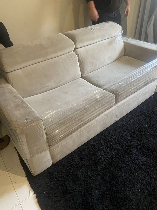 Sofá 3 Lugares em Cama