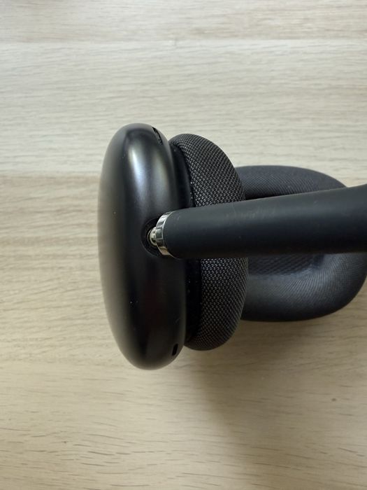 Airpods max lightning