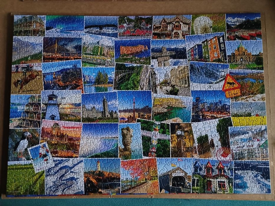 Puzzle ułożone 1000 elementów