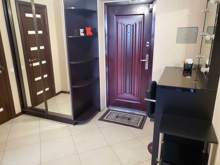 Посуточно однокомнатная квартира Бровары, ЖК Купава, улица Симоненка