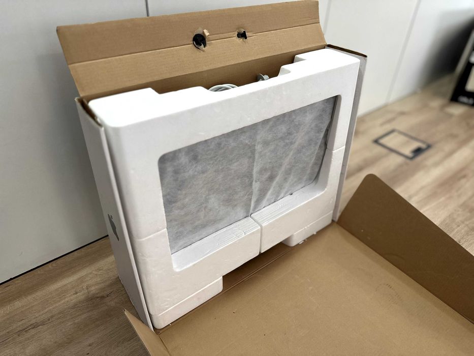 iMac (Retina 5K, 27", Late 2015)