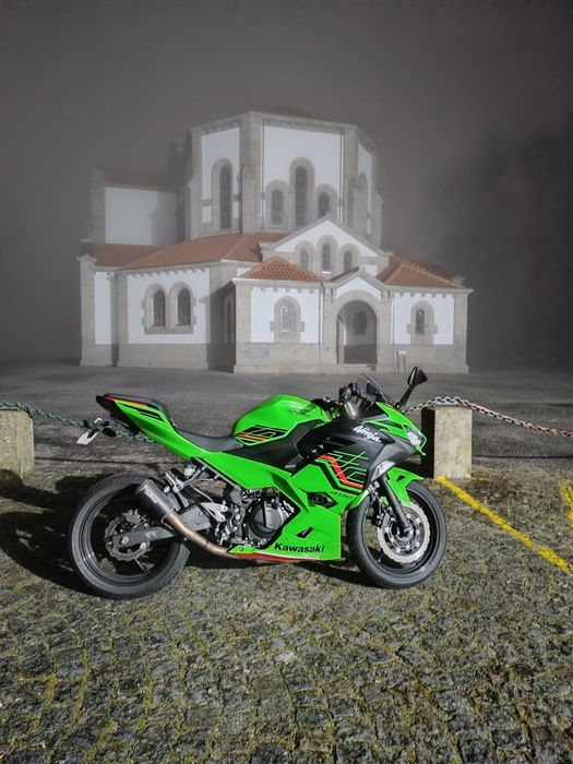Kawasaki ninja 400