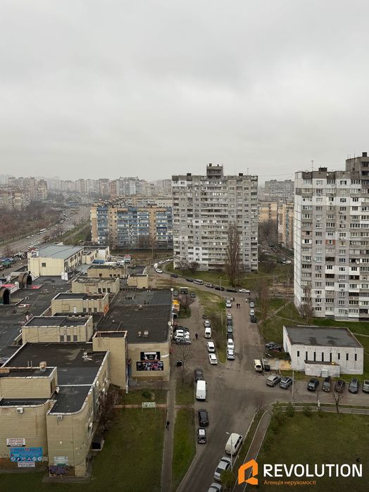 Без %; 3кімнати пр-т Червоної калини 22, державні програми, з ремонтом