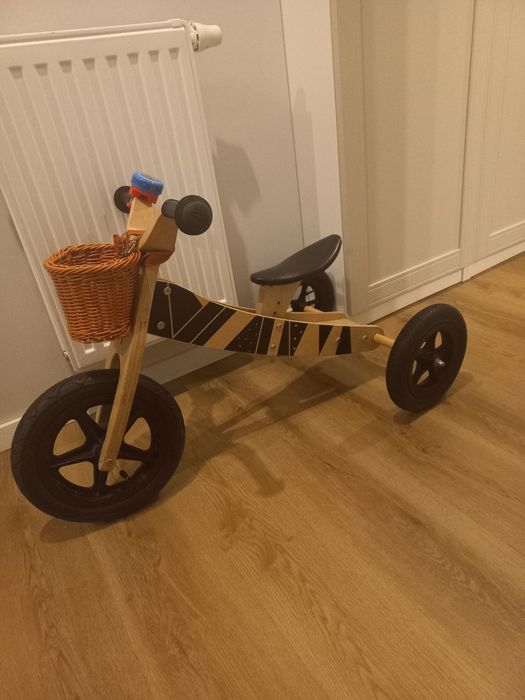 Rowerek biegowy drewniany z koszykiem  i dzwonkiem