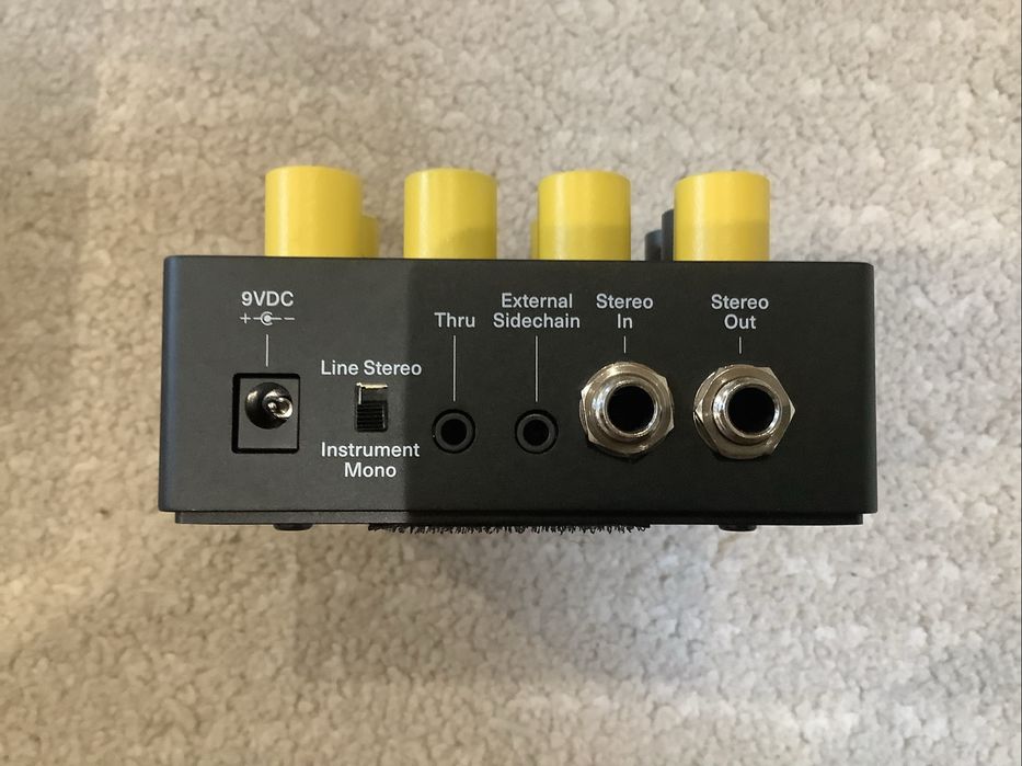 Vendo Polyend Press   stereo compressor