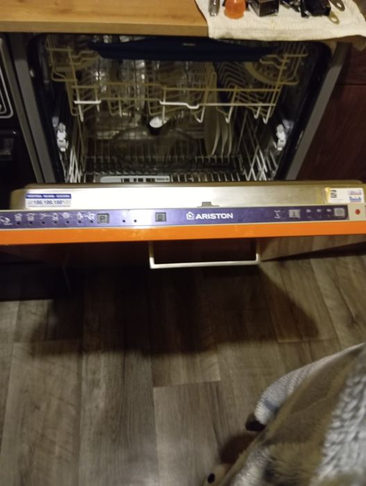 Sprzedam zmywarkę.