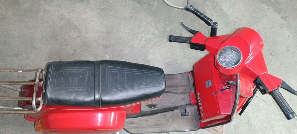 Vespa piaggio  50 pk