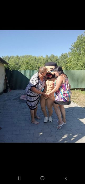 Стриптизер- аниматоры и ростовые куклы стриптизерша заказать  на день рождения белого мишку панда Вера Сердючка мишка  аниматор стриптизеры аниматоры