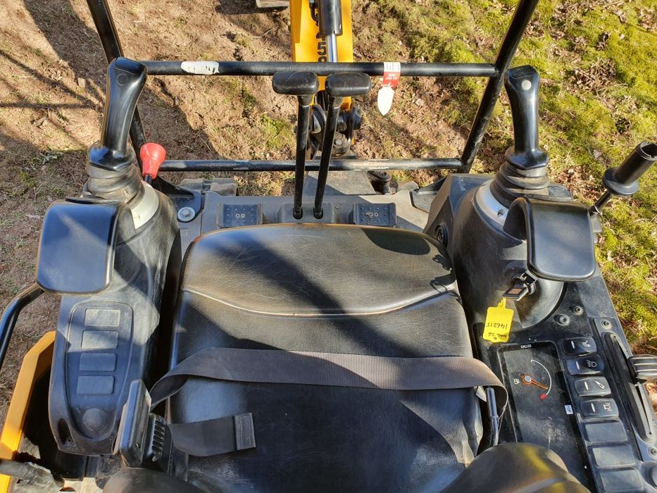 Mini koparka JCB 16C-1 T3
Koparka
