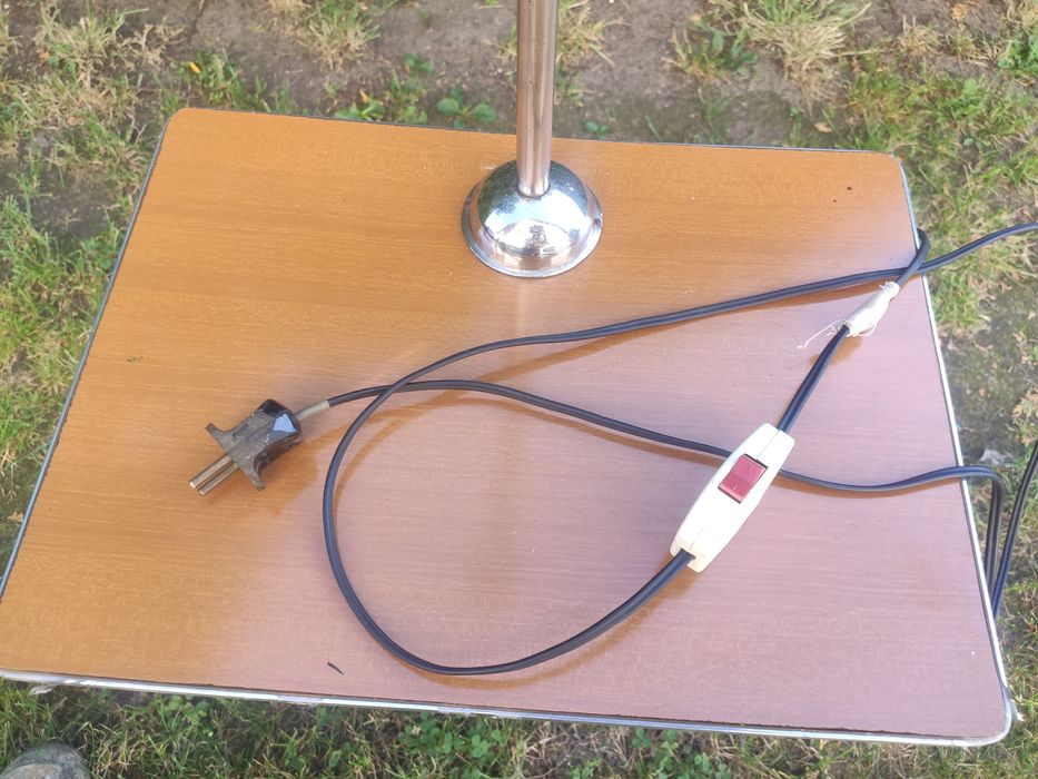 Lampa gazetownik PRL.