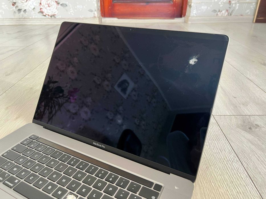 MacBook Pro 16" 2019 A2141 i7-9750H 2.60GHz - 16Gb DDR - 512Gb SSD