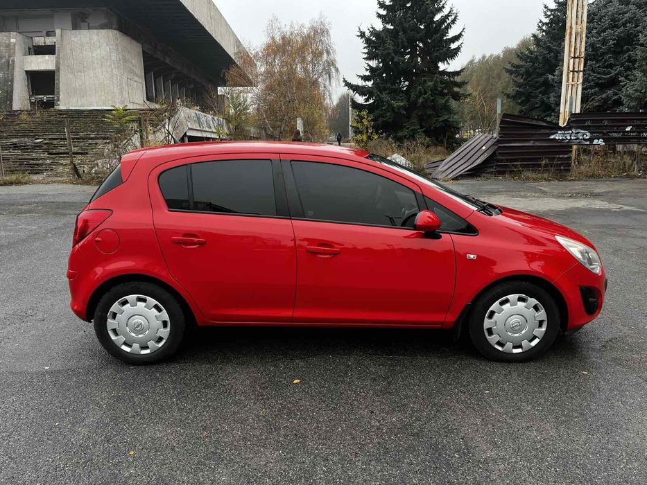 Продам Opel corsa 2012 автомат