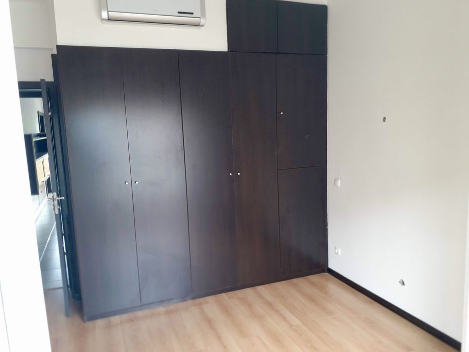 Fantástico T2 remodelado com 2 WCs e AC na Sala e Quartos
