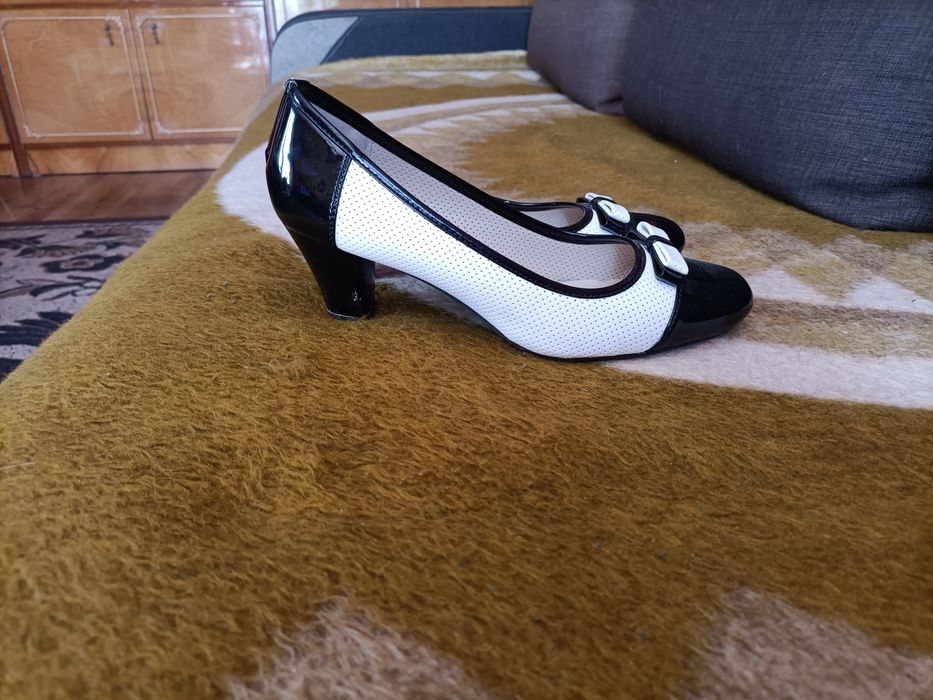 Buty damskie jak na zdjęciu