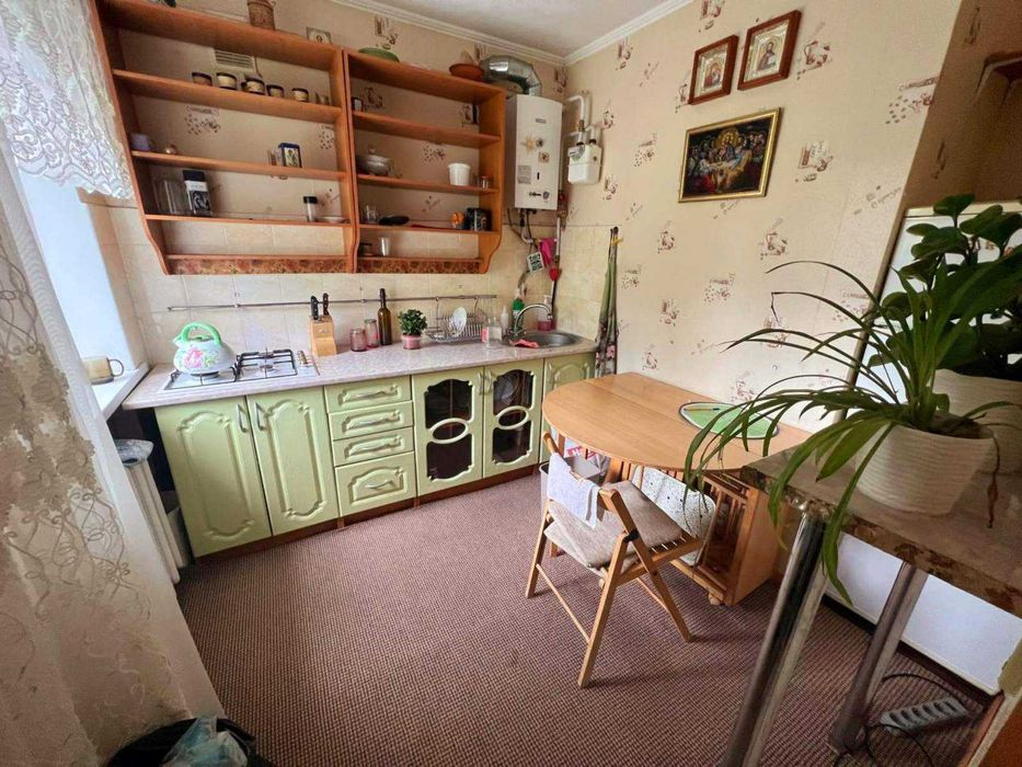 2к в ТОПовому районі міста в гарному житловому стані