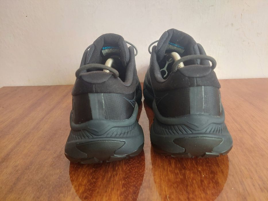 Кросівки фірми Hoka Transport Cordura оригінал 


Розмір по бірці:
Us