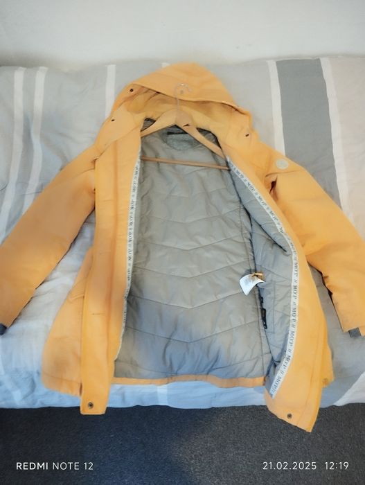 Куртка парка женская 36 размер.желтая
