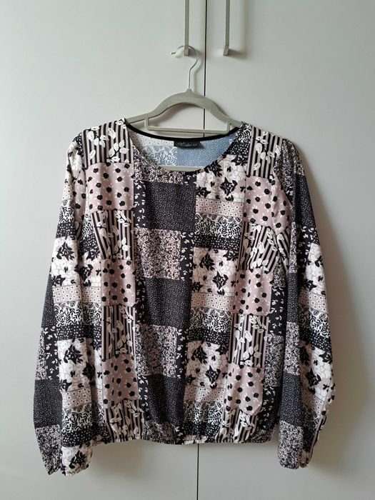 Wzorzysta bluzka