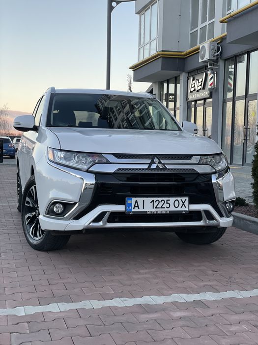Mitsubishi Outlender PHEV, 2.0, без вложений!!!