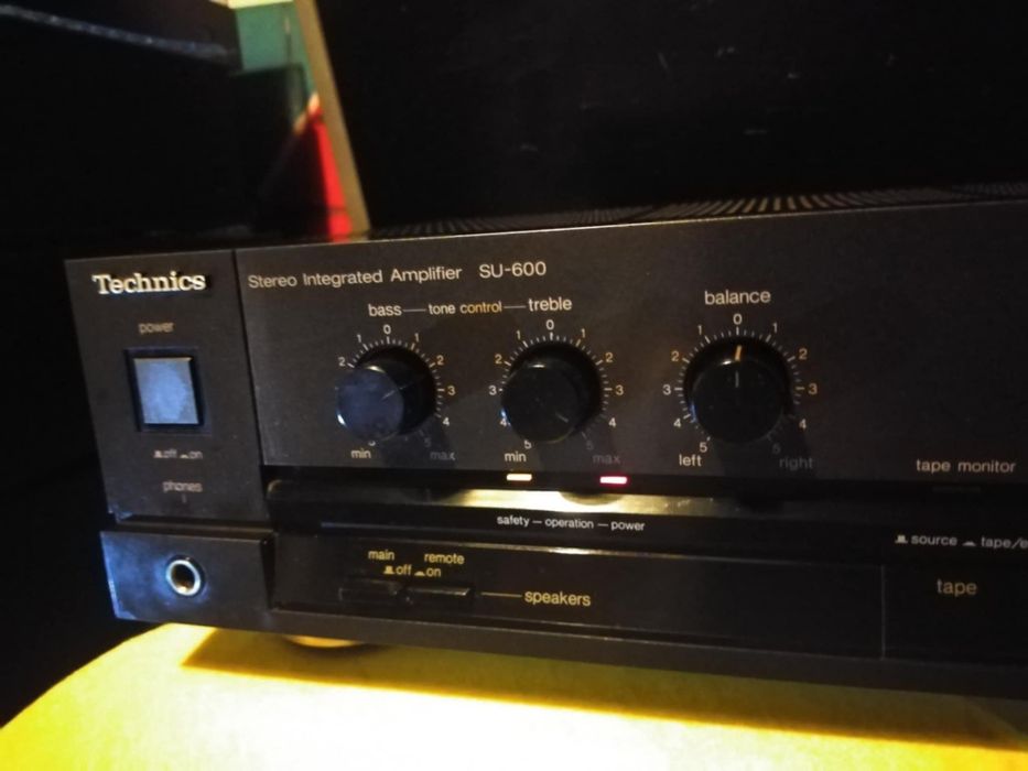 Amplificador integrado Technics SU 600