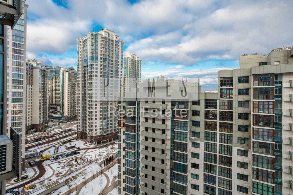 Продаж 3к квартири, ЖК «Новопечерські Липки», вул. Андрія Верхогляда, 15б