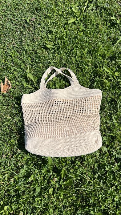 Жіноча сумка із рафіі