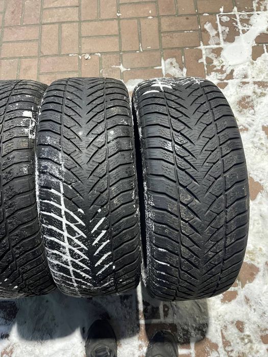 Googyear Eagle ultra grip Gw3 зимні 2006 16 R