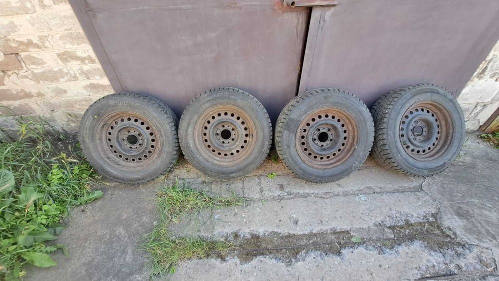 Продам шины с дисками